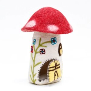 fairies-and-gnomes-house-red-mushroom